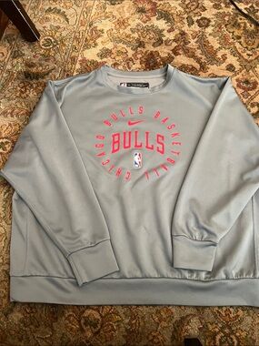 Nike NBA Authentics Chicago Bulls Team Issue Dri-Fit Crewneck Sweatshirt Men XXL